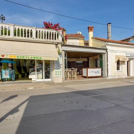 Vila Adriana Izola Bagian luar foto