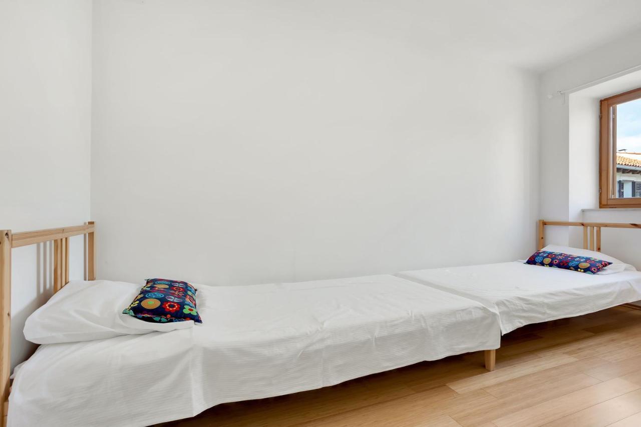 Vila Adriana Izola Bagian luar foto